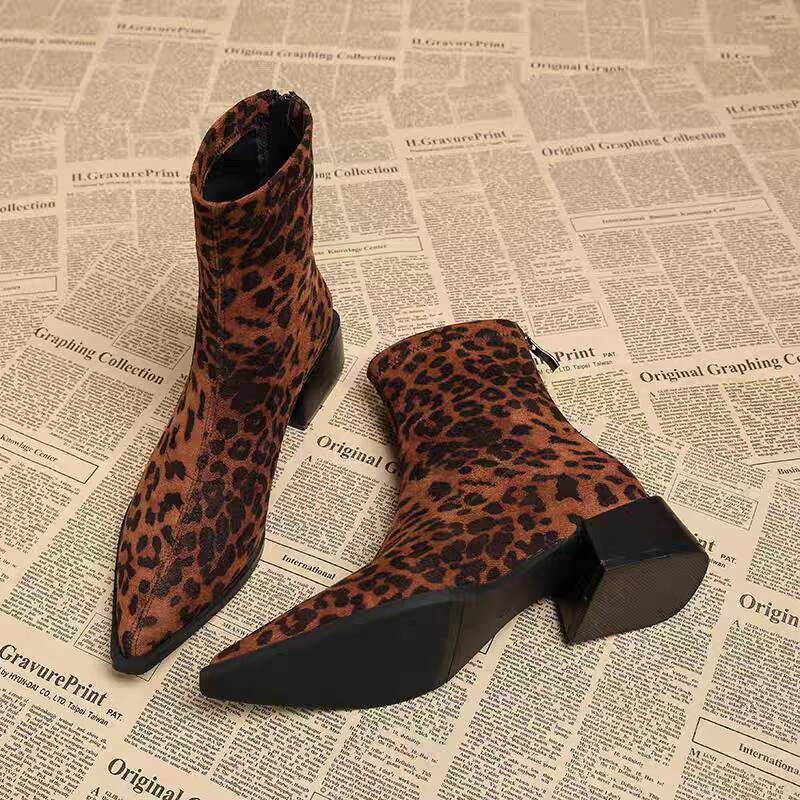 Vintage And Modern Fashion - New Low Heel Women Mordern Ankle