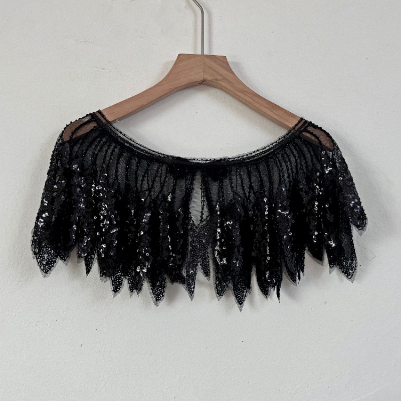 Vintage Fashion Fabrics - Ladies Sequins Leaf Lace Flapper Shawl