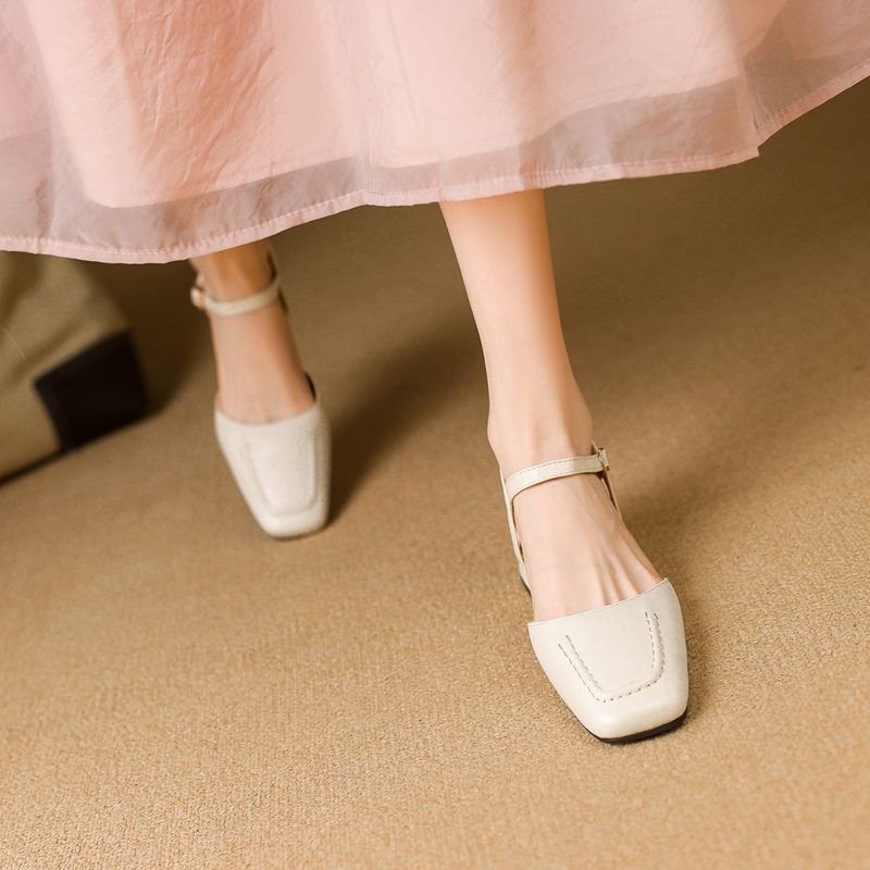 REAVE CAT 2025 Female Sandals  - огляд і ціна Vintage And Modern Fashion
