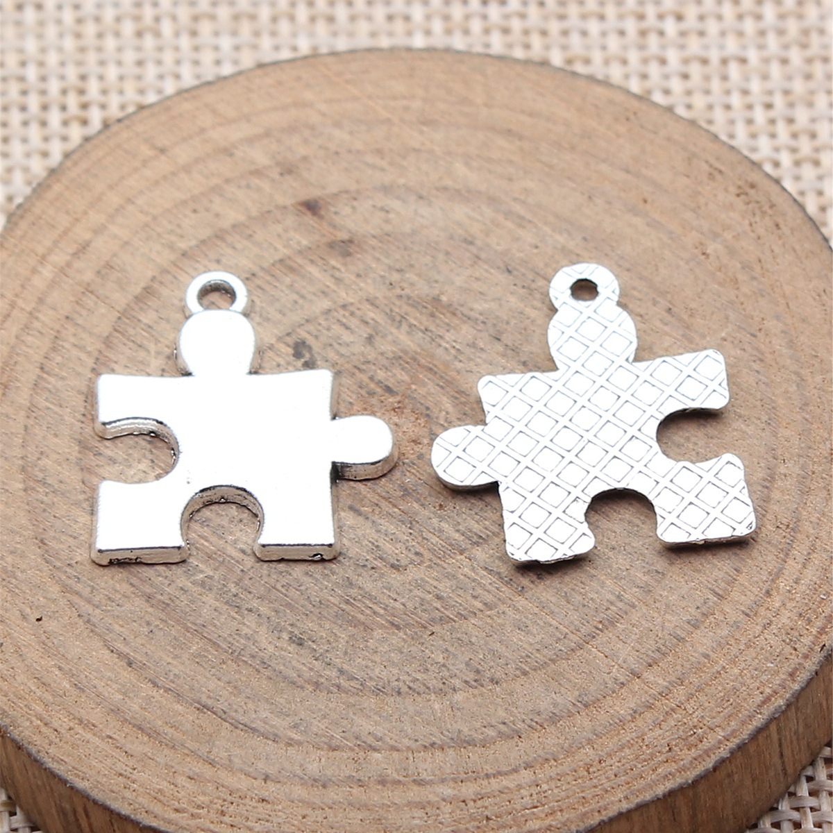 WYSIWYG 10pcs 23x20mm 2 Colors - огляд і ціна Vintage Fashion Pieces